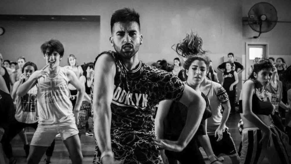 El bailarín y coreógrafo uruguayo Emir Abdul, que tiene millones de seguidores en redes sociales, bailará en Pamplona invitado por  la escuela de danza Ravel. EMIR ABDUL / FACEBOOK