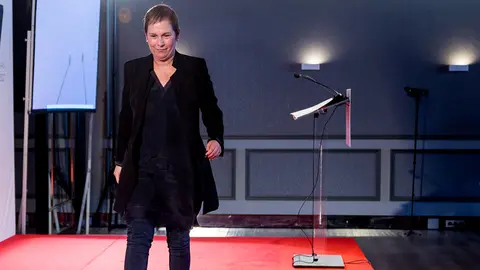 La presidenta del Gobierno de Navarra, Uxue Barkos, entrega el Premio Empresario del A&ntilde;o 2016. I&Ntilde;IGO ALZUGARAY