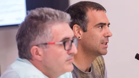 Peio Zabalza, Alberto Labarga y Floren Luqui presentan las jornadas formativas sobre gestión de espacios comunitarios que acogerá Pamplona durante los próximos días (11). IÑIGO ALZUGARAY