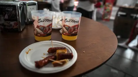 Ambiente en las calles de Pamplona durante la celebraci&oacute;n de los Sanfermines de 2017. MAITE H. MATEO (10)