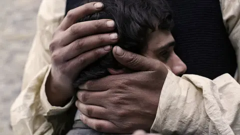 Fotograma de la pel&iacute;cula Handia, de los directores Aitor Arregi y Jon Gara&ntilde;o