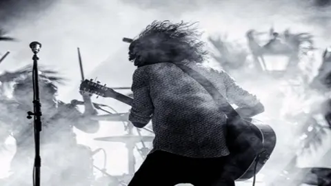 Un momento de un concierto de &Aacute;ngel Stanich