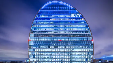 Vista del edificio La Vela del BBVA en Madrid ID DOM&Oacute;TICA