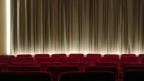 Una sala de cine antigua.