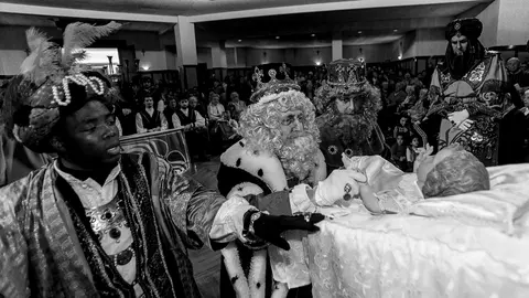 Visita de los Reyes Magos a la Casa de la Misericordia de Pamplona. IÑIGO ALZUGARAY