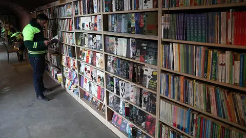 Parte de los libros de la biblioteca de Ankara que han sido rescatados