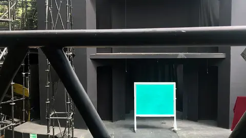 Teatro en la calle. Museo Rufino Tamayo, mayo de 2018. Con escenario para Romeo y Julieta. 