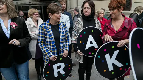 El Parlamento de Navarra muestra su adhesión a la iniciativa social en favor del euskera Euskaraldia (01). IÑIGO ALZUGARAY