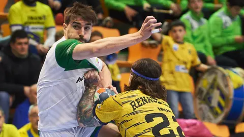 Helvetia Anaitasuna se enfrenta al Irún Bidasoa en Pamplona. PABLO LASAOSA 8