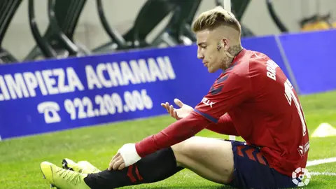 Imagen del partido entre Osasuna y el Tenerife en el Heliodoro Rodr&iacute;guez. LA LIGA 123