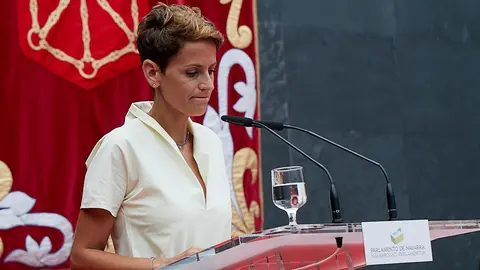 La socialista Mar&iacute;a Chivite toma posesi&oacute;n del cargo de presidenta del Gobierno de Navarra en el Parlamento Foral. I&Ntilde;IGO ALZUGARAY