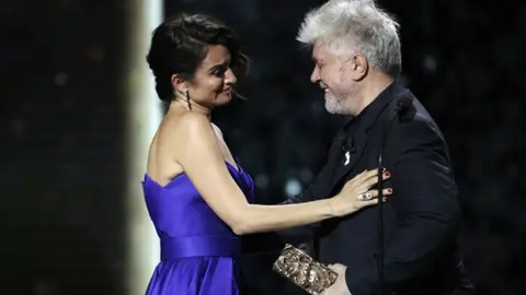 Pedro Almodóvar y Penélope Cruz EFE