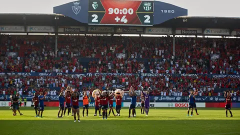 Partido de La Liga Santander entre CA Osasuna y FC Barcelona celebrado en el estadio de El Sadar. I&Ntilde;IGO ALZUGARAY