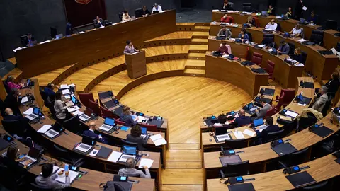 Parlamento de Navarra. MIGUEL OS&Eacute;S