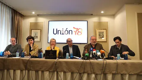(I-D) El exdelegado del Gobierno en el Pa&iacute;s Vasco, Carlos Urquijo; la expresidenta del PP vasco, Mar&iacute;a San Gil; la exl&iacute;der de Uni&oacute;n, Progreso y Democracia (UPYD), Rosa D&iacute;ez; el exsocialista Jes&uacute;s Cuadrado; el escritor y fil&oacute;sofo, Fernando Savater y el columnista de The Objective e investigador y Teaching Fellow en la Universidad de Columbia, David Mej&iacute;a en rueda de prensa para presentar la Plataforma de activismo pol&iacute;tico y c&iacute;vico 'Uni&oacute;n78' en el Hotel Wellington, en Madrid (Espa&ntilde;a), a 26 de febrero de 2020.

26 FEBRERO 2020

2/26/2020