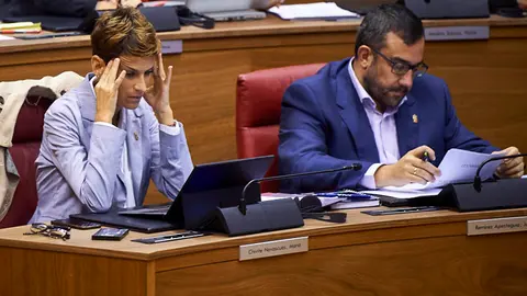Mar&iacute;a Chivite, presidenta del Gobierno de Navarra, durante el pleno parlamentario. MIGUEL OS&Eacute;S