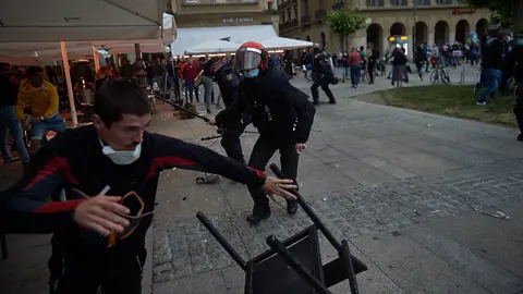 Altercados en la Plaza del Castillo durante la manifestaci&oacute;n a favor del preso de ETA Patxi Ruiz. Miguel Os&eacute;s