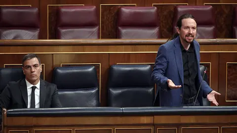 El vicepresidente segundo del Gobierno, Pablo Iglesias, durante su intervenci&oacute;n en el pleno de sesi&oacute;n de control al Gobierno donde ha respondido a las cuestiones que le han realizado PP y EH Bildu sobre su gesti&oacute;n en la crisis del Covid-10. Asimismo, el pleno ha estado centrado en las medidas post-COVID 19, la derogaci&oacute;n de la reforma laboral y la destituci&oacute;n por parte del ministro del Interior, Fernando Grande-Marlaska, del coronel jefe de la Comandancia de la Guardia Civil, Diego P&eacute;rez de los Cobos, en el Congreso de los Diputados, Madrid (Espa&ntilde;a), a 27 de mayo de 2020.

27 MAYO 2020;MARLASKA;COVID19;CONGRESO;GOBIERNO;FASE 1;CORONEL;GUARDIA CIVIL;CORONAVIRUS

27/5/2020