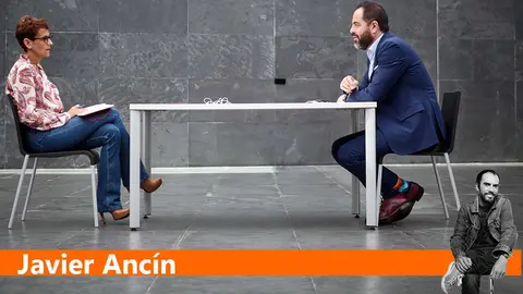 La presidenta del Gobierno de Navarra, Mar&iacute;a Chivite, y el portavoz parlamentario de PSN, Ram&oacute;n Alz&oacute;rriz
Eduardo Sanz / Europa Press