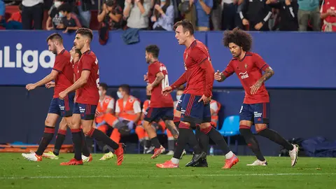 Partido entre Osasuna y Betis correspondiente a la jornada n&uacute;mero 6 de la Liga disputado en el estadio de El Sadar de Pamplona. MIGUEL OS&Eacute;S
