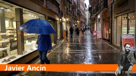 Lluvia en Pamplona. MIGUEL OS&Eacute;S