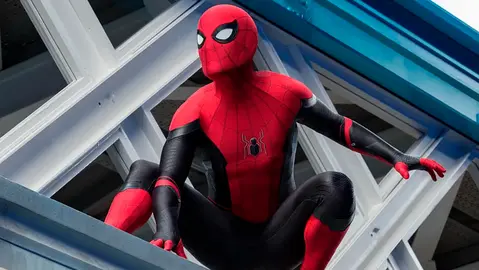 Tom Holland, que saltó a la fama con Lo Imposible, interpreta a Spiderman por sexta vez. CEDIDA
