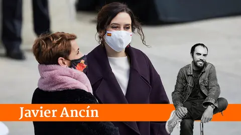 (I-D) La presidenta de Navarra, Mar&iacute;a Chivite, y la presidenta de la Comunidad de Madrid, Isabel D&iacute;az Ayuso, durante el acto institucional por el D&iacute;a de la Constituci&oacute;n en la Puerta de los Leones del Congreso de los Diputados, en Madrid (Espa&ntilde;a), a 6 de diciembre de 2020. El Congreso celebra este domingo el cuadrag&eacute;simo segundo aniversario de la Constituci&oacute;n de 1978 en la conocida como Puerta de los Leones, donde se ha trasladado el acto principal de esta efem&eacute;ride como consecuencia de las recomendaciones sanitarias frente al Covid.
6 DICIEMBRE 2020;PEDRO S&Aacute;NCHEZ;D&Iacute;A DE LA CONSTITUCI&Oacute;N;CONSTITUCI&Oacute;N ESPA&Ntilde;OLA;CONGRESO DE LOS DIPUTADOS;POL&Iacute;TICA;SENADO;LEYES;GOBIERNO
J. Hell&iacute;n. POOL / Europa Press
6/12/2020