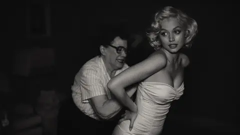 Ana de Armas como Marilyn Monroe