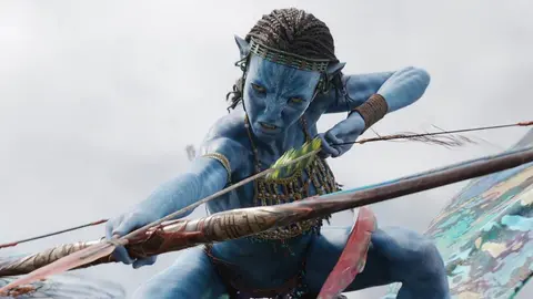 Neytiri interpretada por Zoe Salsana, uno de los mejores aspectos de la primera entrega.