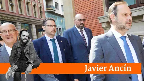 Koldo Garcia acompa&ntilde;ando a Jos&eacute; Luis &Aacute;balos en euna visita a Pamplona cuando era ministro.