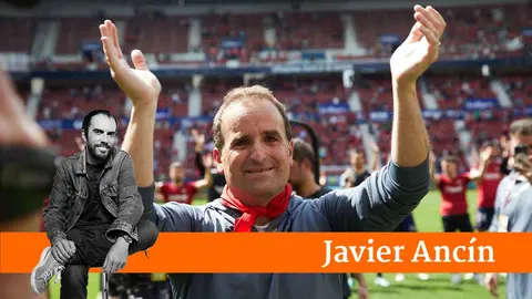 Despedida de Jagoba Arrasate como entrenador de Osasuna ante su afici&oacute;n en el estadio de El Sadar tras seis temporadas en el banquillo del equipo rojillo. I&Ntilde;IGO ALZUGARAY