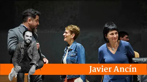 Alz&oacute;rriz, Chivite y Aznal durante el Pleno del Parlamento. PABLO LASAOSA