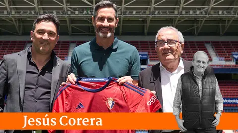 Presentación de Vicente Moreno como nuevo entrenador del Club Atlético Osasuna, en la que ha estado acompañado por el presidente rojillo, Luis Sabalza, y el director deportivo del equipo, Braulio Vázquez. IÑIGO ALZUGARAY