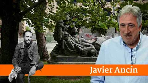 Estatua de Ignacio de Loyola en la avenida de San Ignacio de Pamplona. PABLO LASAOSA
