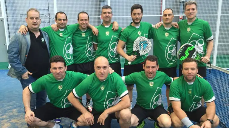 Equipo masculino de Pádel de Oberena.