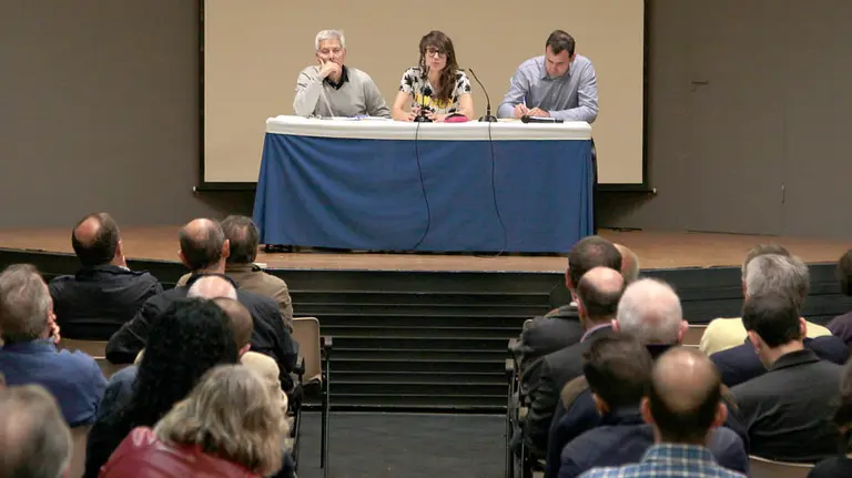 Reunión entre Ayuntamiento, clubes y federaciones deportivas.