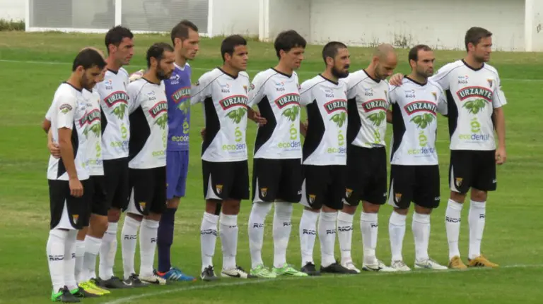 Alineación del CD Tudelano en su estadio.