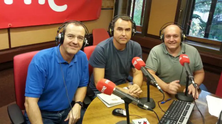 Tertulianos de la emisora pública  Rne en Navarra.