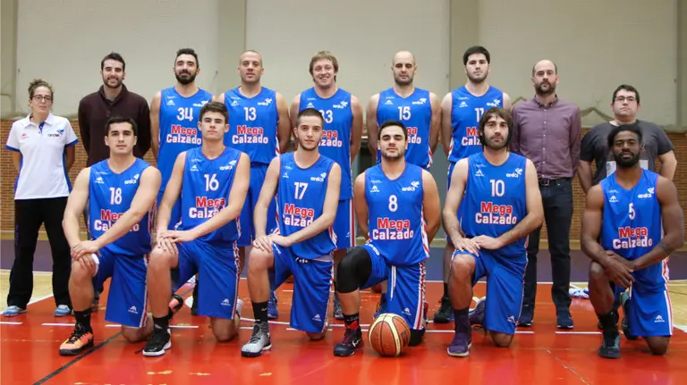 Plantilla del Megacalzado Ardoi de liga EBA.