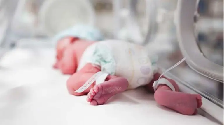 Bebé recién nacido. EP