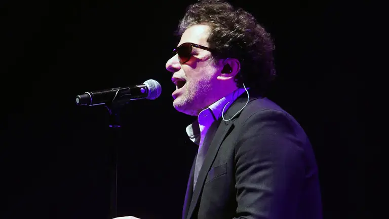 Actuaci&oacute;n de Andr&eacute;s Calamaro en el Baluarte de Pamplona (5)