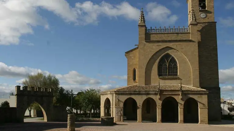 Iglesia de Obanos.