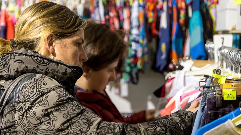 Edición de la 'Pamplona Stock 2017' en Baluarte, con la participación de 45 establecimientos (43). IÑIGO ALZUGARAY