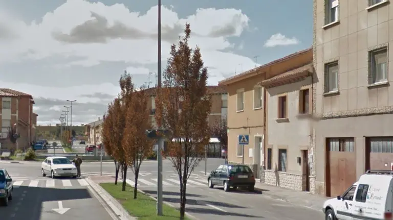 Avenida Pr&iacute;ncipe de Viana en Castej&oacute;n, la v&iacute;a donde un hombre de 69 a&ntilde;os ha resultado atropellado cuando un coche estacionaba marcha atr&aacute;s ARCHIVO