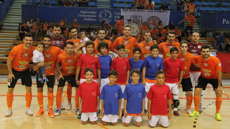 El Ribera Navarra ha jugado de nuevo en el pabell&oacute;n de la Upna. Twitter R