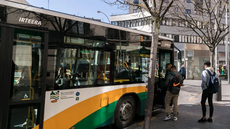 Huelga de los trabajadores del servicio de villavesas de transporte comarcal de Pamplona (04). IÑIGO ALZUGARAY