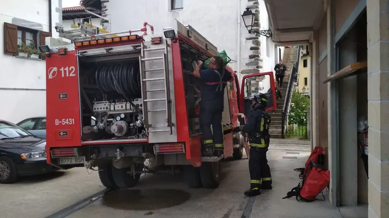 Incendio de chimenea en Goizeuta BOMBEROS DE NAVARRA