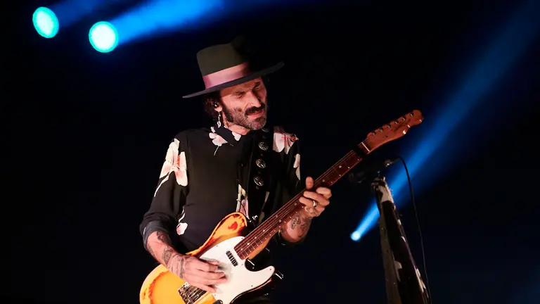 Leiva en concierto en el Navarra Arena de Pamplona. PABLO LASAOSA