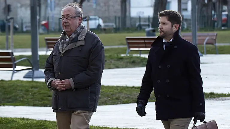 El exgerente de Osasuna, &Aacute;ngel Vizcay, en el comienzo del juicio por el 'Caso Osasuna' en el Palacio de Justicia de Navarra. I&Ntilde;IGO ALZUGARAY