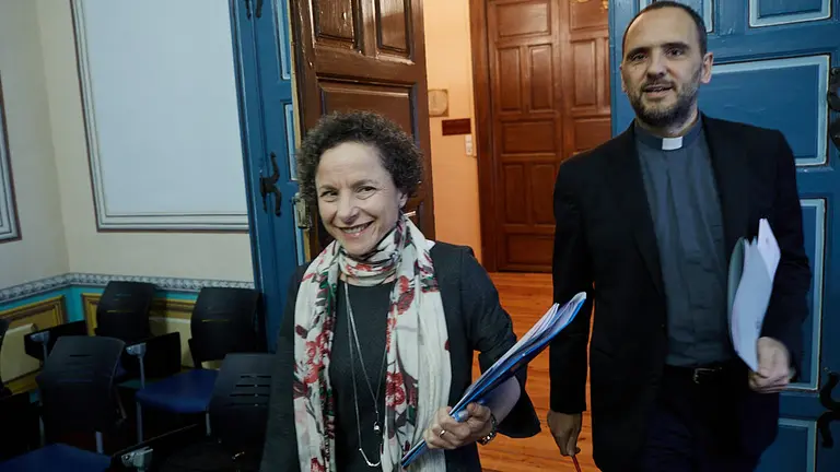 Maite Quintana y Josetxo Vera presentan la Comisi&oacute;n de Protecci&oacute;n de Menores y Personas Vulnerables de la Di&oacute;cesis de Pamplona y Tudela. I&Ntilde;IGO ALZUGARAY